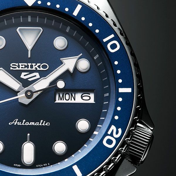 seiko 5 sports