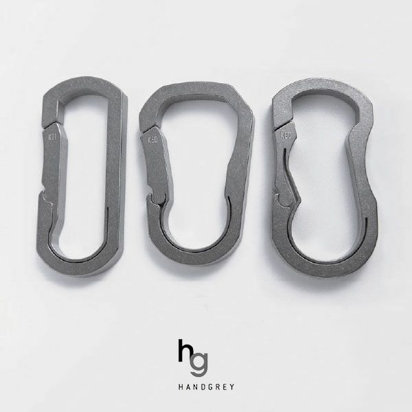 チタン製カラビナ　ハンドグレイ