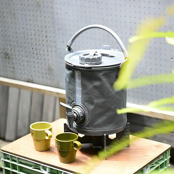 コラプズ ウォータージャグ 容量8リットル コラプシブル2in1ウォーターキャリア&バケツ グレー colapz 2in1 Kit 折りたたみ ウォータージャグ&バケツ
