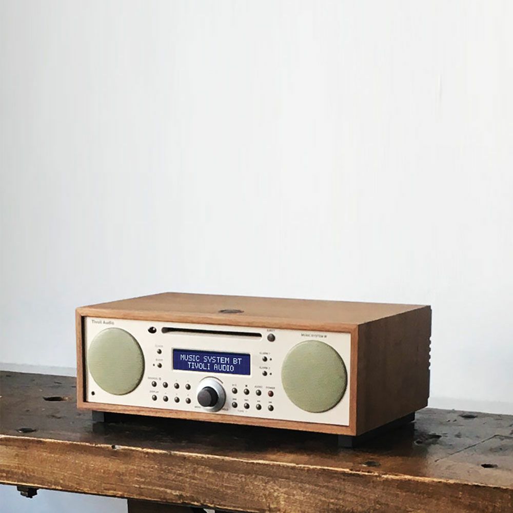 チボリオーディオ CDプレーヤー付き AM/ワイドFMラジオ Bluetooth スピーカー ミュージックシステムBT ウォールナット/ベージュ Tivoli Audio Music System BT