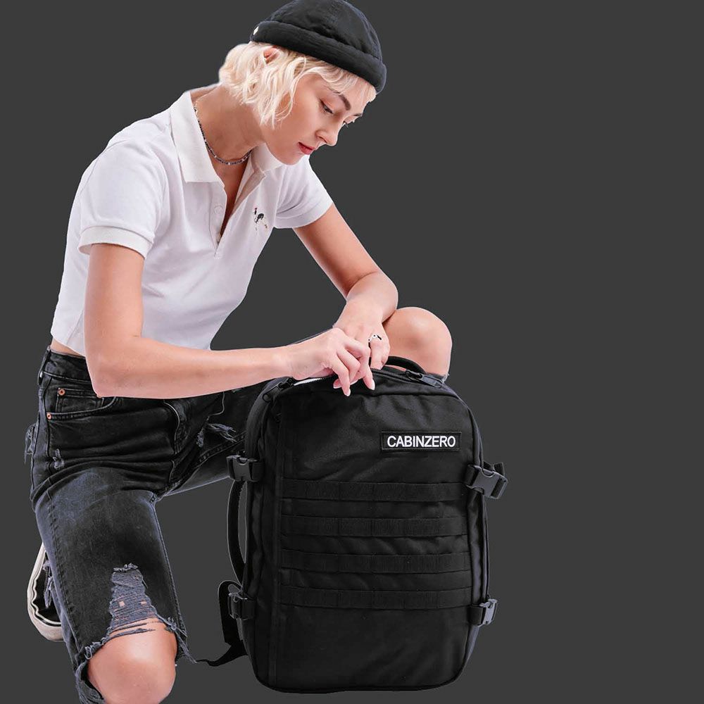 キャビンゼロ ミリタリー 28L バックパック CABINZERO MILITARY 28リットル