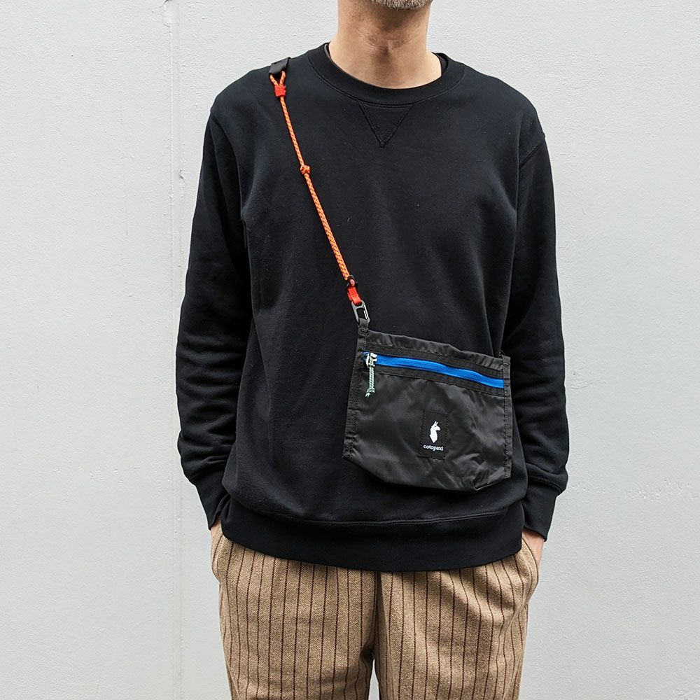 コトパクシ　ショルダーバッグ　黒