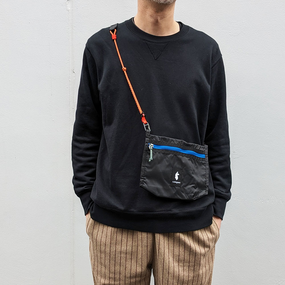 コトパクシ　ショルダーバッグ　黒