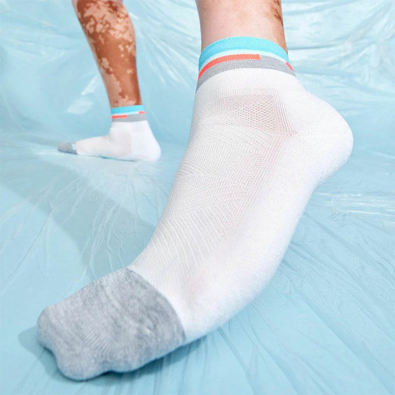 フィーチャーズ Feetures Elite Light Cushion Quarter