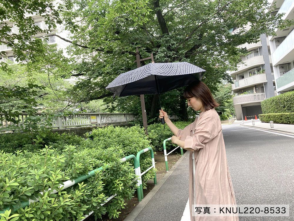 日傘　完全遮光　折りたたみ　クニルプス