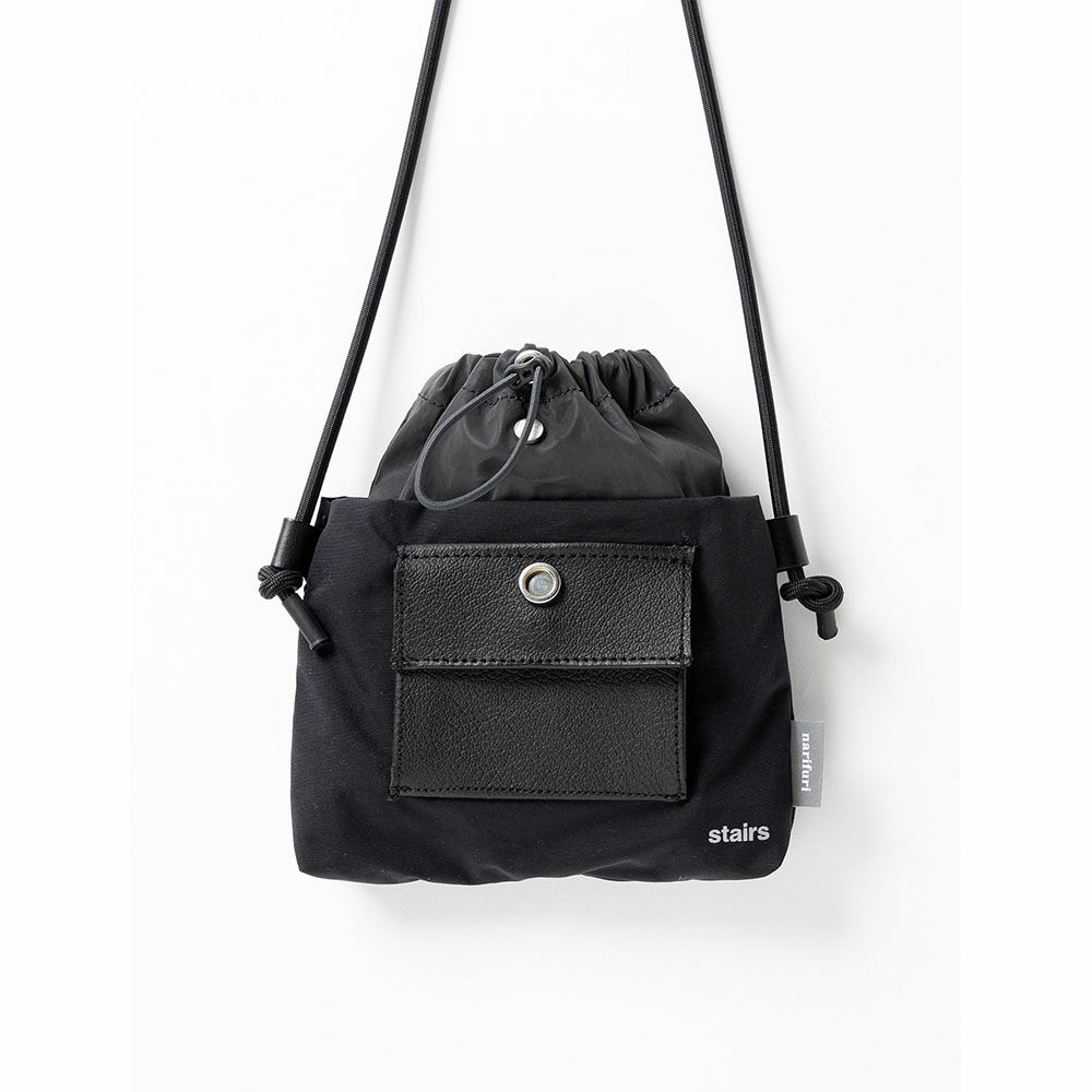 巾着バッグ　ミニバッグ　黒　ナリフリ　stairs design products