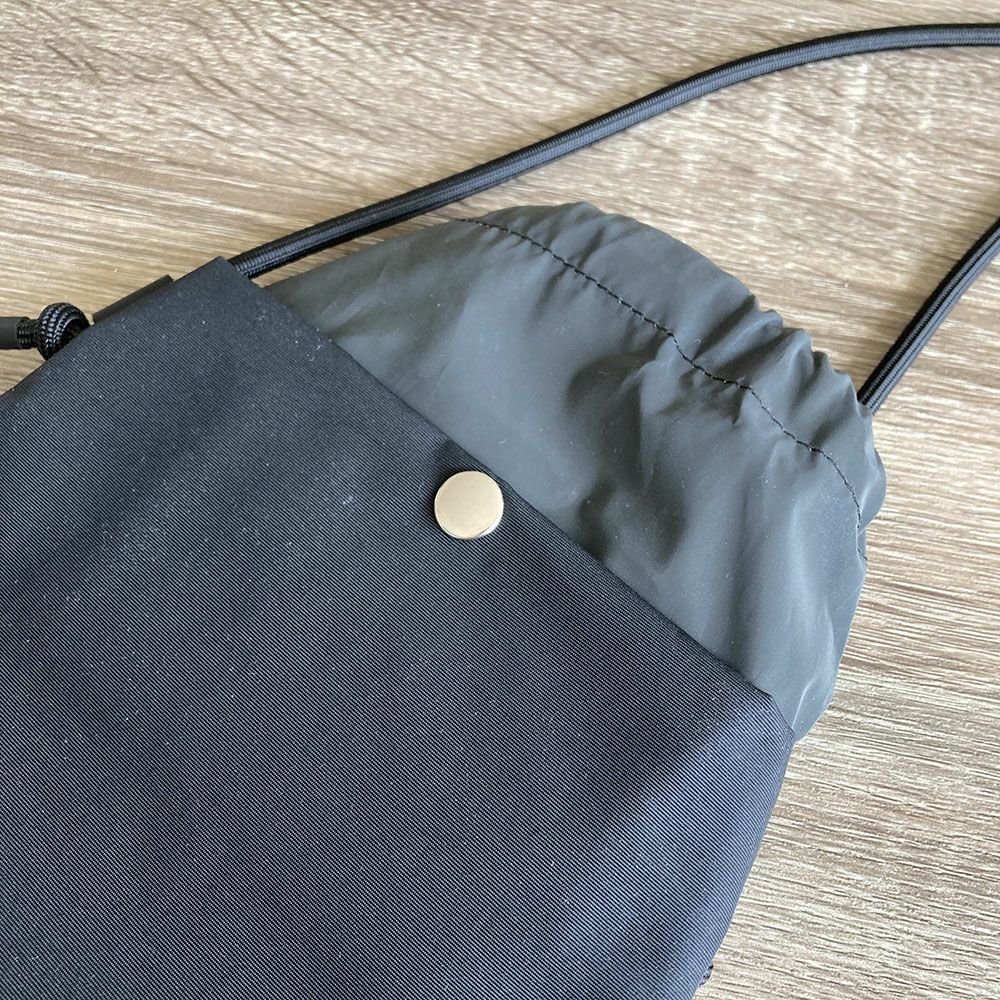 巾着バッグ　ミニバッグ　黒　ナリフリ　stairs design products