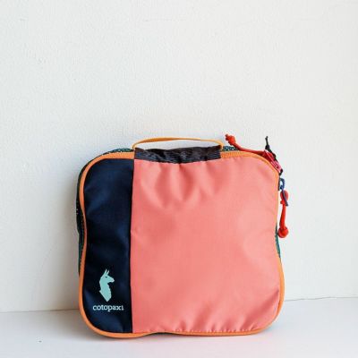 cotopaxi トラベルポーチ グレー ピンクオレンジ 茶中　ブルー他 楽天市場】コトパクシ cotopaxi 【色が選べる】 トラベルポーチ